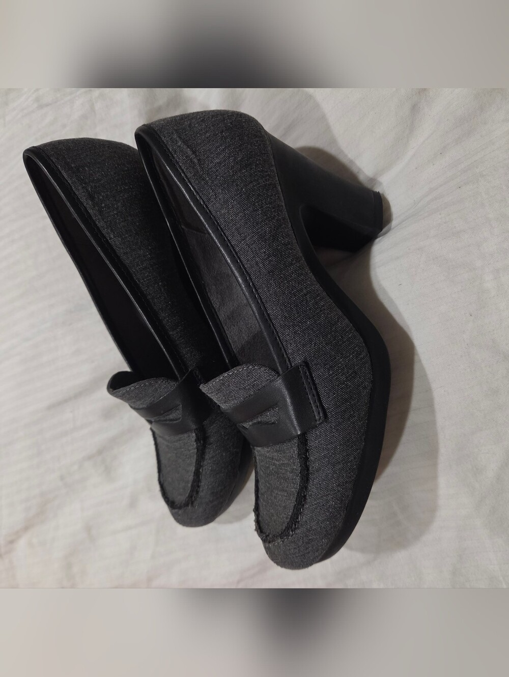 Aerosoles Size 5.5 Charcoal Gray Block Heel Loafer